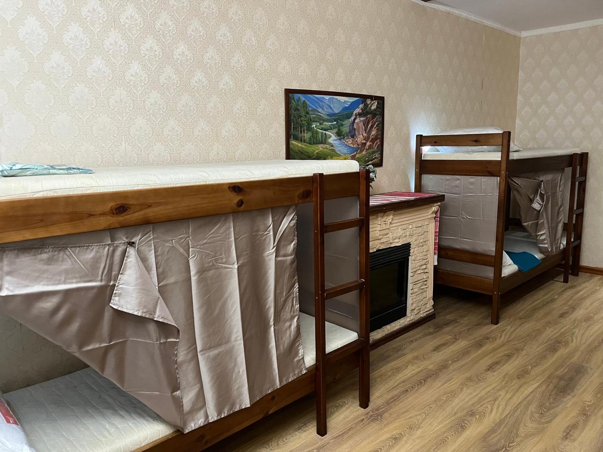 Ararat-Osokorki Hostel Kiev Bagian luar foto